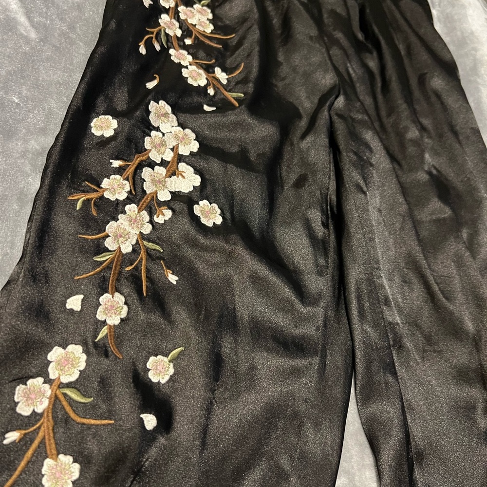 Silky pants - Picture 3 of 7